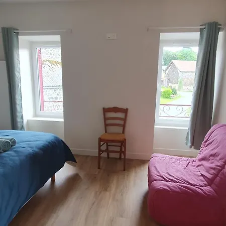 Entier Le 10 Personnes * Saint-Ours (Puy-de-Dome)